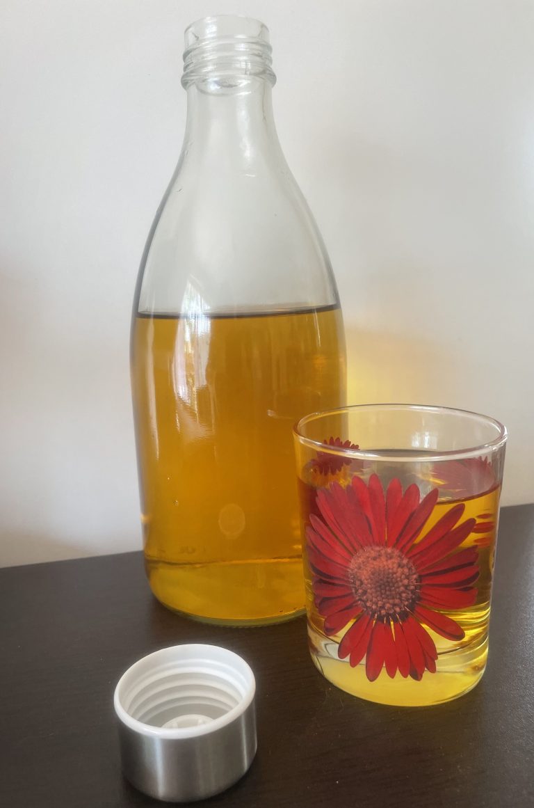 Rooibos and Apple Iced Tea